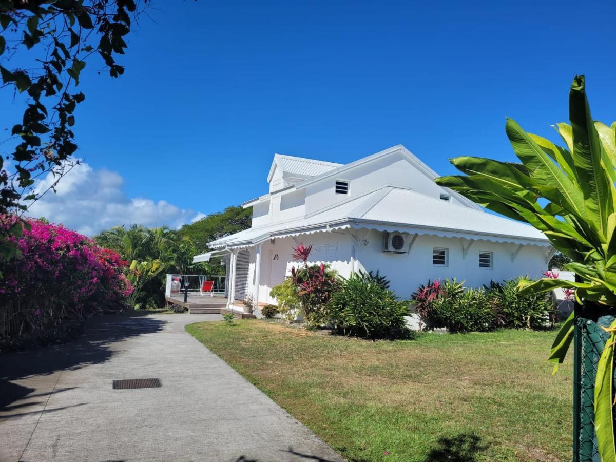 Villa Ste Marthe Avec Piscine, Grande Terrasse, Jardin Intime Et Citerne D'Eau Saint-Francois  Luaran gambar